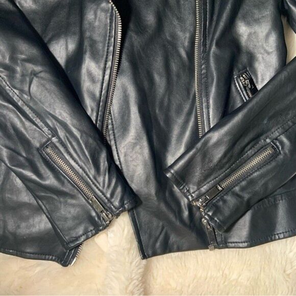 XS Old Navy Vegan Faux Leather Zip up Black Jacket - Picture 11 of 14